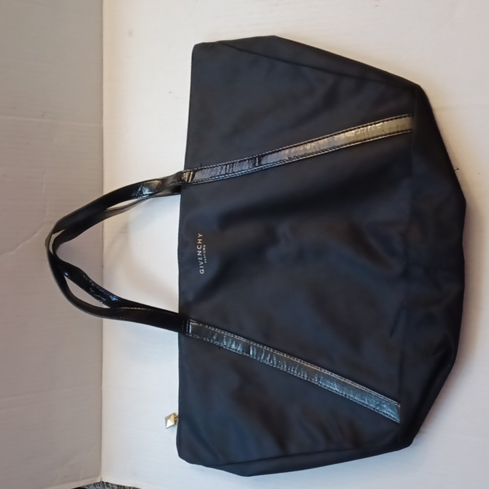 4/$80 New Black Givenchy Handbag